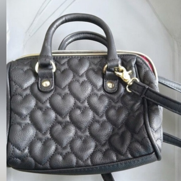 Betsey Johnson Crossbody Satchel Shoulder Purse Bag Strap detaches H7"xW8" - Picture 2 of 10